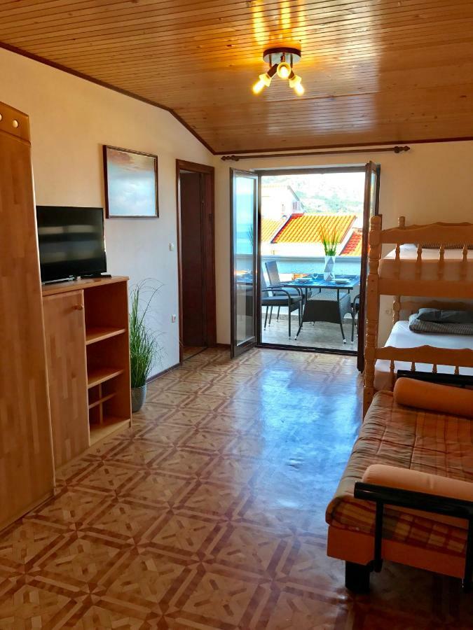 Apartmani Lisac Башка Екстер'єр фото