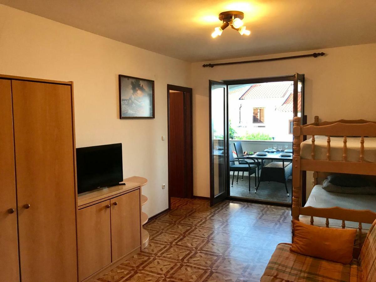 Apartmani Lisac Башка Екстер'єр фото